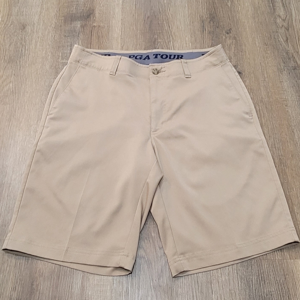 NEW🏌🏼‍♂️PGA Tour Khaki 9.5" Inseam Shorts, 32